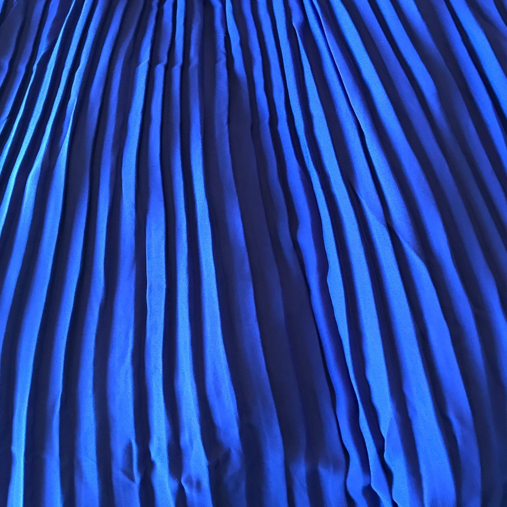 Dress - Picture 4 of 6